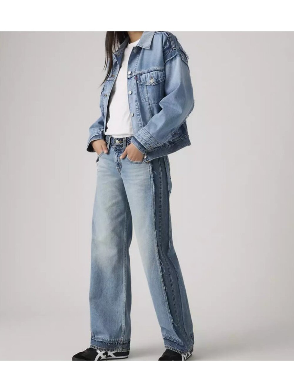 New Levi's 27x32 Deconstructed Low Loose Women's Jeans Upon Reflection